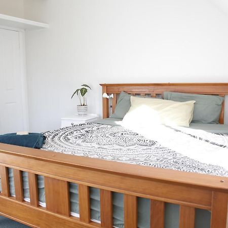 Charming 5 Bed Cottage With Fire Place Scotts Head Exterior photo